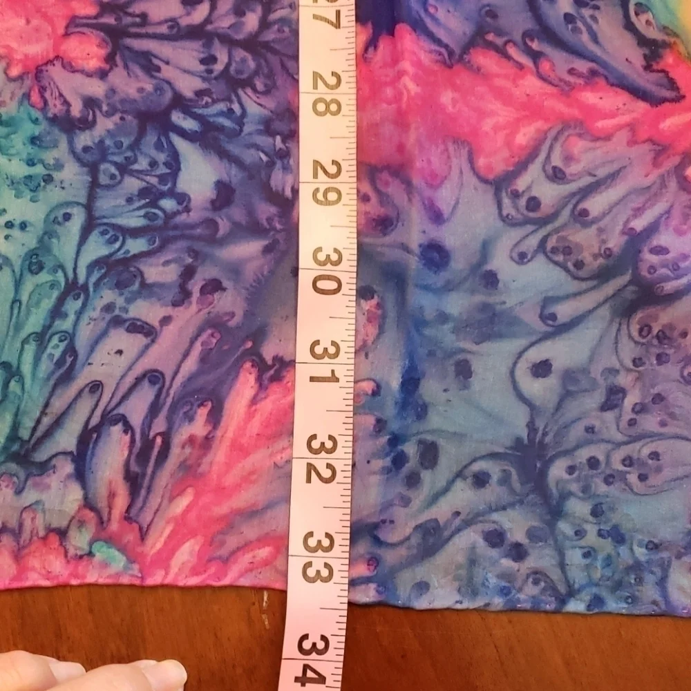 Vintage Hand Rolled Silk Scarf Tie Dye/Batik 35x33 Beautiful Gift